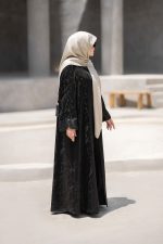 عبا متینا