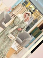 پیراهن گل گلی سبز