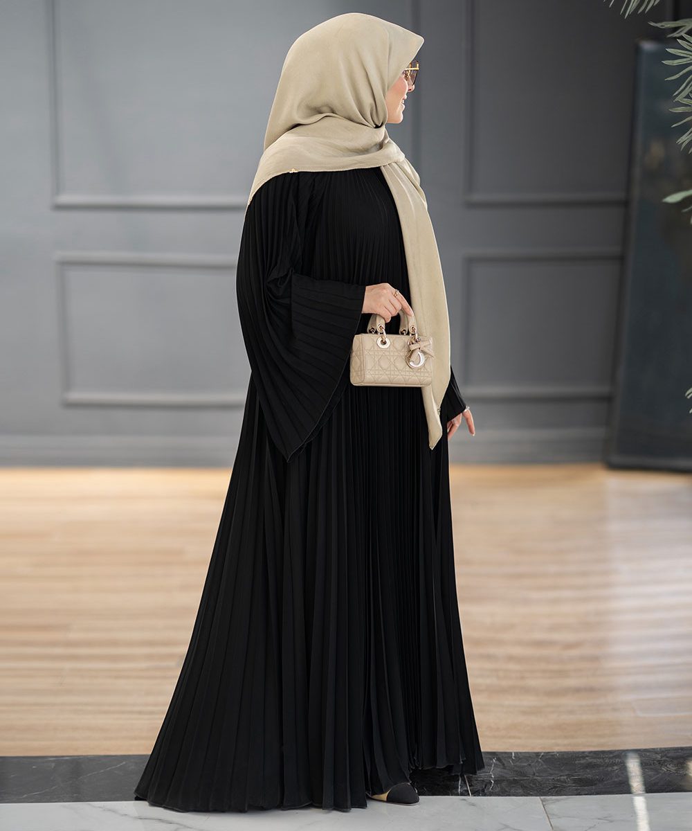 عبا روژان با طراحی پلیسه