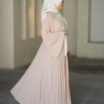 عبا روژان کرم